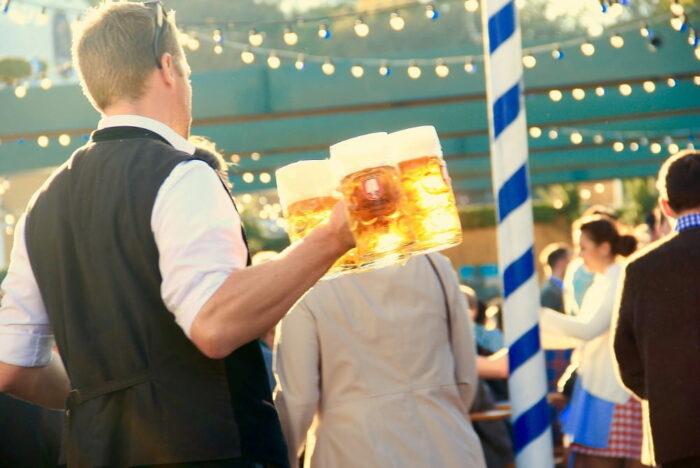 Oktoberfest Shuttle Service mit Abholung nach dem Oktoberfestbesuch