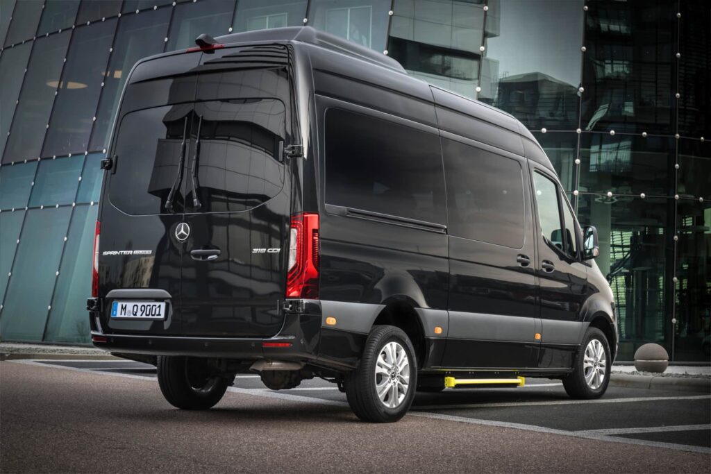 Mercedes Benz Sprinter Klasse Luxus Kleinbus für 16 Sitzer mieten München mit Chauffeur