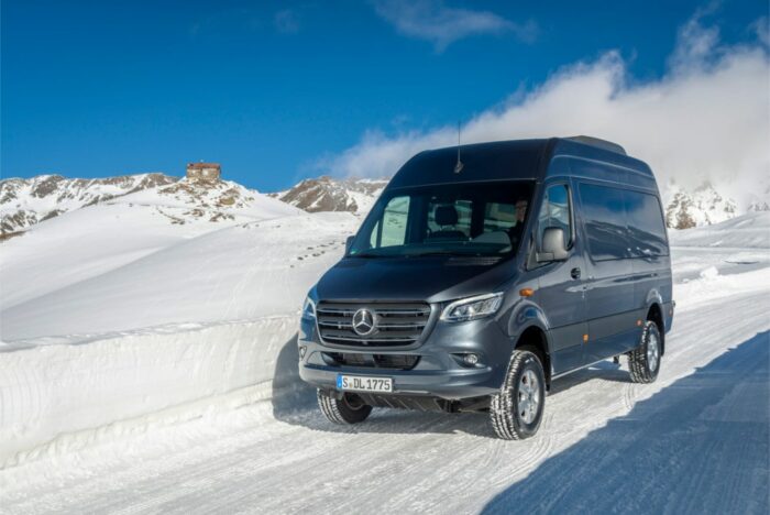 Shuttle in die Ski Gebiete mit Kleinbus und Chauffeur