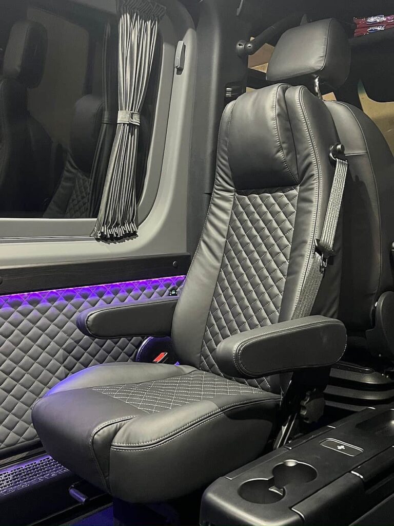 Mercedes Benz Sprinter Jet-Van mit Captain Chair Sitzen mieten